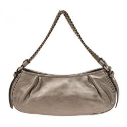 مملوكة مسبقًا Burberry Silver Medium Metallic Grainy Leather Hobo