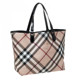 مملوكة مسبقًا حقيبة شوبر بربري PVC كاروهات نوفا وجلد لامع بيج/ميتاليك