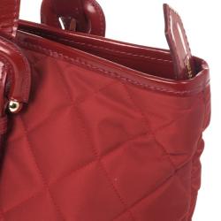 مملوكة مسبقًا Burberry Red Quilted Tote