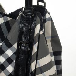 مملوكة مسبقًا Burberry Beat Check Nylon Tote Bag