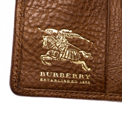 Pre Owned Burberry Brown/Beige Nova Check Canvas and Leather Buckle Compact Wallet