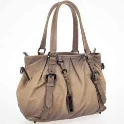 مملوكة مسبقًا Burberry Medium Pleated Leather Tote