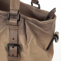 مملوكة مسبقًا Burberry Medium Pleated Leather Tote