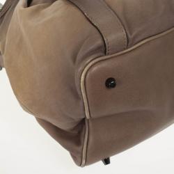 مملوكة مسبقًا Burberry Medium Pleated Leather Tote