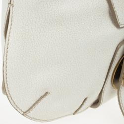 مملوكة مسبقًا Burberry Small Holyoake Leather Bag