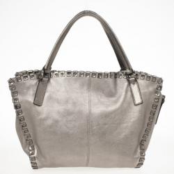 مملوكة مسبقًا Burberry Metallic Leather Tote