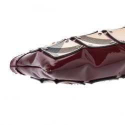 Pre Owned Burberry Burgundy/Beige Super Nova Check PVC and Patent Leather Wristlet Clutch