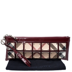 Pre Owned Burberry Burgundy/Beige Super Nova Check PVC and Patent Leather Wristlet Clutch