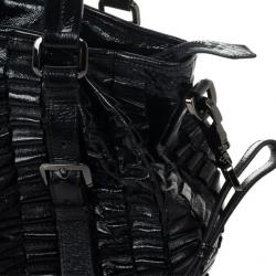 مملوكة مسبقًا Burberry Black Patent Leather Cartridge Pleat Tote
