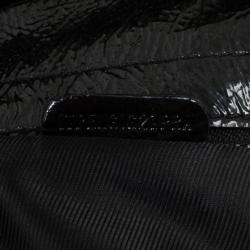 مملوكة مسبقًا Burberry Black Patent Leather Cartridge Pleat Tote