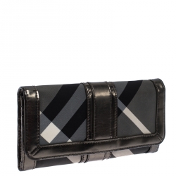 Pre Owned Burberry Metallic Grey Beat Check Nylon and Patent Leather Penrose Continental Wallet