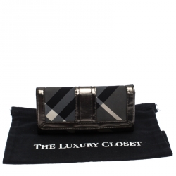 Pre Owned Burberry Metallic Grey Beat Check Nylon and Patent Leather Penrose Continental Wallet