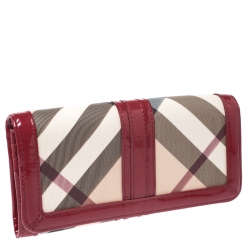 مملوكة مسبقًا Burberry Rasberry Nova Check PVC Penrose Continental Wallet
