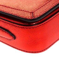 Pre Owned Burberry Metallic Red Grained Leather Small Grace Crossbody Bag