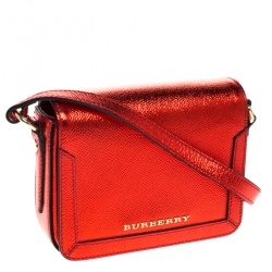 Pre Owned Burberry Metallic Red Grained Leather Small Grace Crossbody Bag