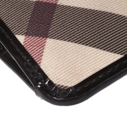 Pre Owned Burberry Beige/Black Nova Check Canvas and Patent Leather Zip Card Case
