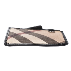 Pre Owned Burberry Beige/Black Nova Check Canvas and Patent Leather Zip Card Case