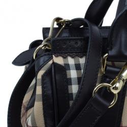 مملوكة مسبقًا Burberry Black Coated Canvas Haymarket Tassel Check Satchel