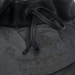 مملوكة مسبقًا Burberry Denim Drawstring Hobo