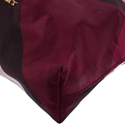 مملوكة مسبقًا Burberry Plum Check Nylon Zip Cosmetic Pouch