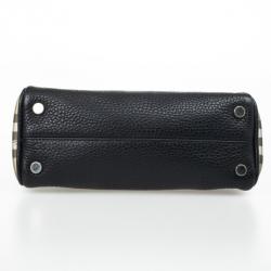 مملوكة مسبقًا Burberry Black Leather Horn Toggle Small Tote Bag