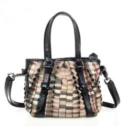 مملوكة مسبقًا Burberry Nova Check Cartridge Pleat Tote