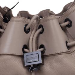 Pre Owned Burberry Beige Leather Drawstring Hobo Bag
