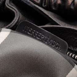 Pre Owned Burberry Metallic Leather Drawstring Warrior Hobo bag