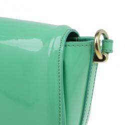 مملوكة مسبقًا Burberry Green Patent Leather Shoulder Bag