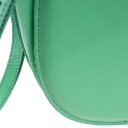 مملوكة مسبقًا Burberry Green Patent Leather Shoulder Bag