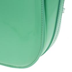 مملوكة مسبقًا Burberry Green Patent Leather Shoulder Bag