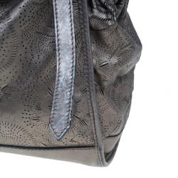 مملوكة مسبقًا Burberry Metallic Grey Leather Degrade Lace Large Avondale Bag
