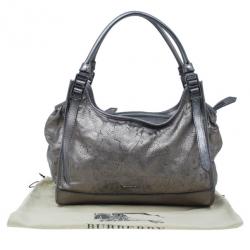 مملوكة مسبقًا Burberry Metallic Grey Leather Degrade Lace Large Avondale Bag