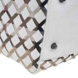 Pre Owned Burberry White Basket Weave Check Print Hobo