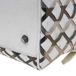 Pre Owned Burberry White Basket Weave Check Print Hobo