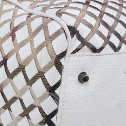 Pre Owned Burberry White Basket Weave Check Print Hobo