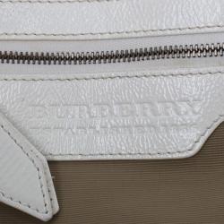 Pre Owned Burberry White Basket Weave Check Print Hobo