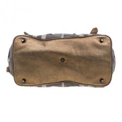 مملوكة مسبقًا حقيبة يد بربري كانفاس نوفاتشيك لامع