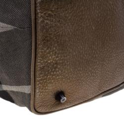 مملوكة مسبقًا حقيبة يد بربري كانفاس نوفاتشيك لامع