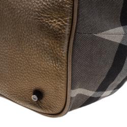 مملوكة مسبقًا حقيبة يد بربري كانفاس نوفاتشيك لامع