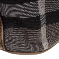 مملوكة مسبقًا حقيبة يد بربري كانفاس نوفاتشيك لامع