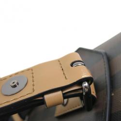 مملوكة مسبقًا Burberry Brown Leather Novacheck Crossbody