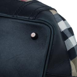 Pre Owned Burberry Black Leather Bridle House Check Hobo