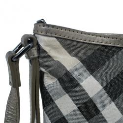 مملوكة مسبقًا حقيبة بربري كانفاس ذهبي ميتالك نوفاتشيك كروس