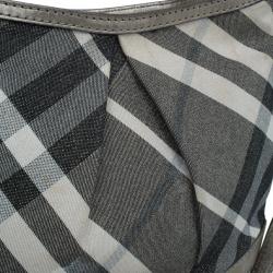 مملوكة مسبقًا حقيبة بربري كانفاس ذهبي ميتالك نوفاتشيك كروس