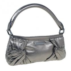 مملوكة مسبقًا Burberry Silver Metallic Calfskin Mini Sling Bag