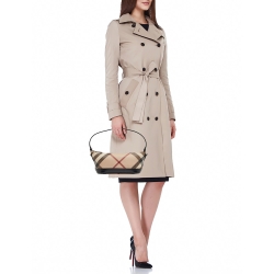 مملوكة مسبقًا Burberry Black/Beige Nova Check Coated Canvas and Patent Leather Boat Baguette Bag