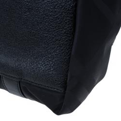 Pre Owned حقيبة يد بربري شيك نايلون أسود