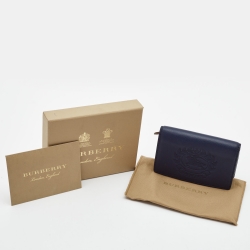 مملوكة مسبقًا Burberry Navy Blue Leather Logo Embossed Bifold Wallet