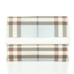 مملوكة مسبقًا Burberry Light Blue Nova Check Continental Wallet